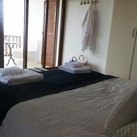 Διαμέρισμα Athina Relaxing & Spacious 2 Bdrm Flat + Wifi